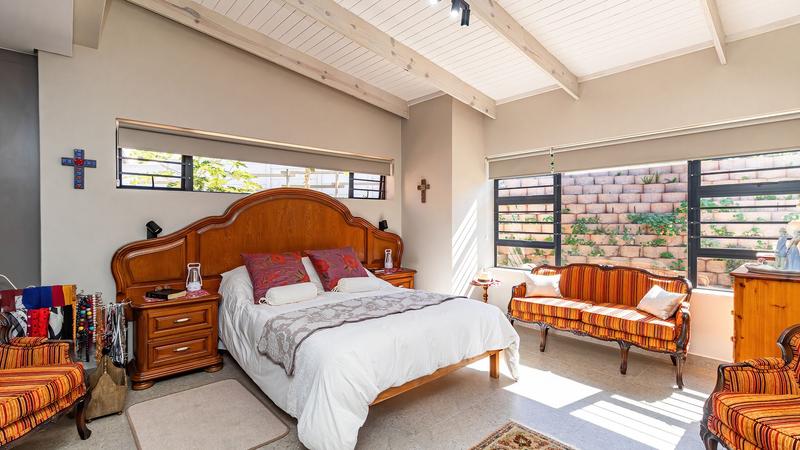 3 Bedroom Property for Sale in Outeniqua Strand Western Cape